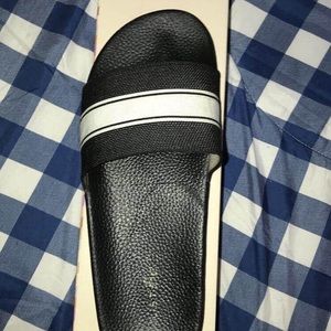 Women slides size 9.5